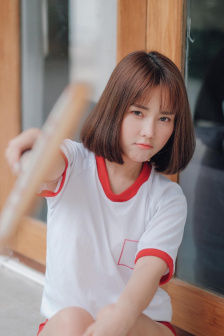 隔壁人妻偷人BD中字